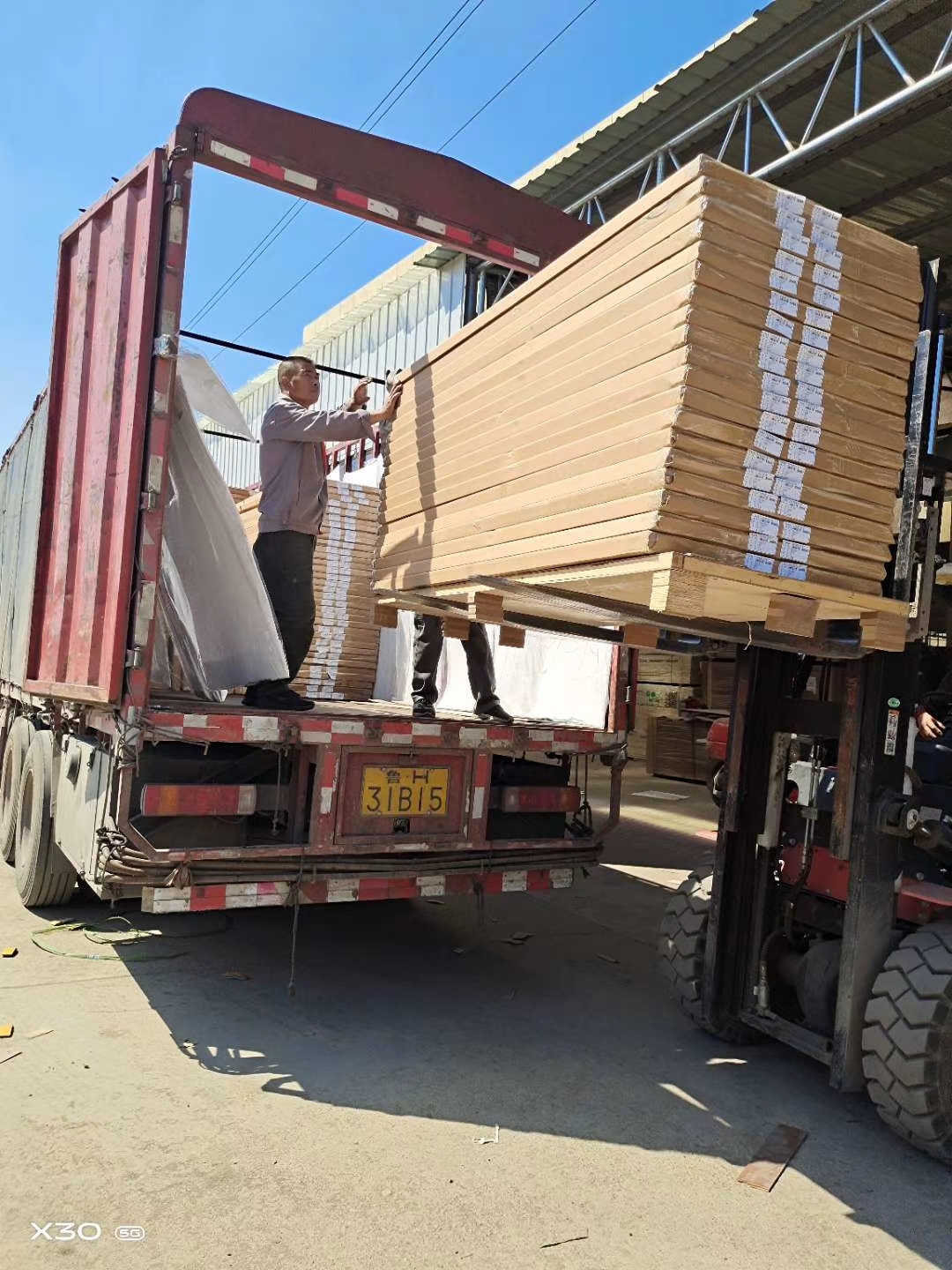 浙江极速飞艇官方网站家居，强强联手★央视九套，只为成全